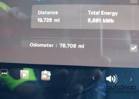 2022 Tesla Model Y Long Range Dual Motor All-Wheel Drive из США, поврежденный, VIN 7SAYGDEE0NF321512